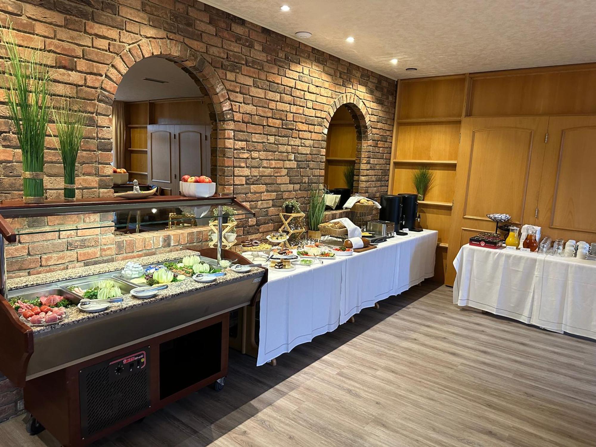 Hotel Restaurant Narasinga Wassenberg Exterior photo